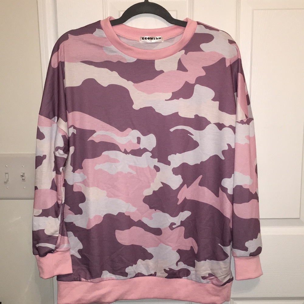Camo pullover shirt
